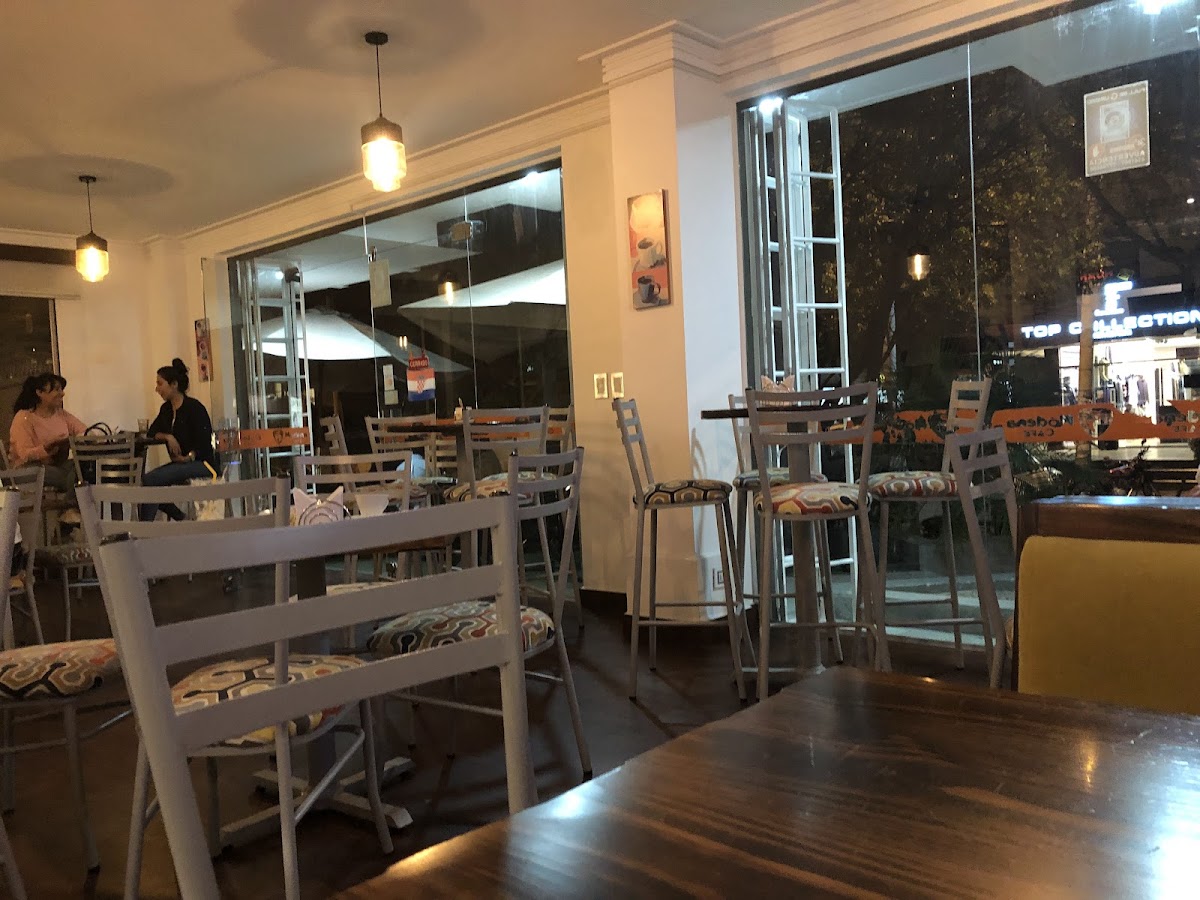 Modena Cafe-4