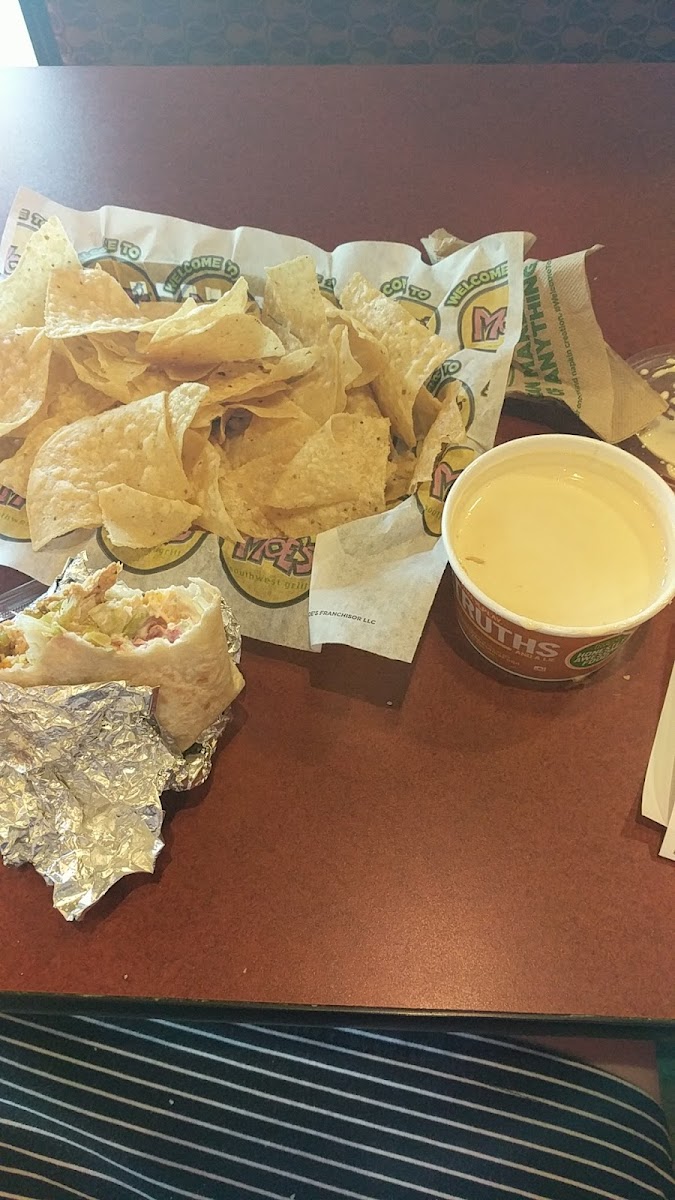 Moe's Drive Thru-5