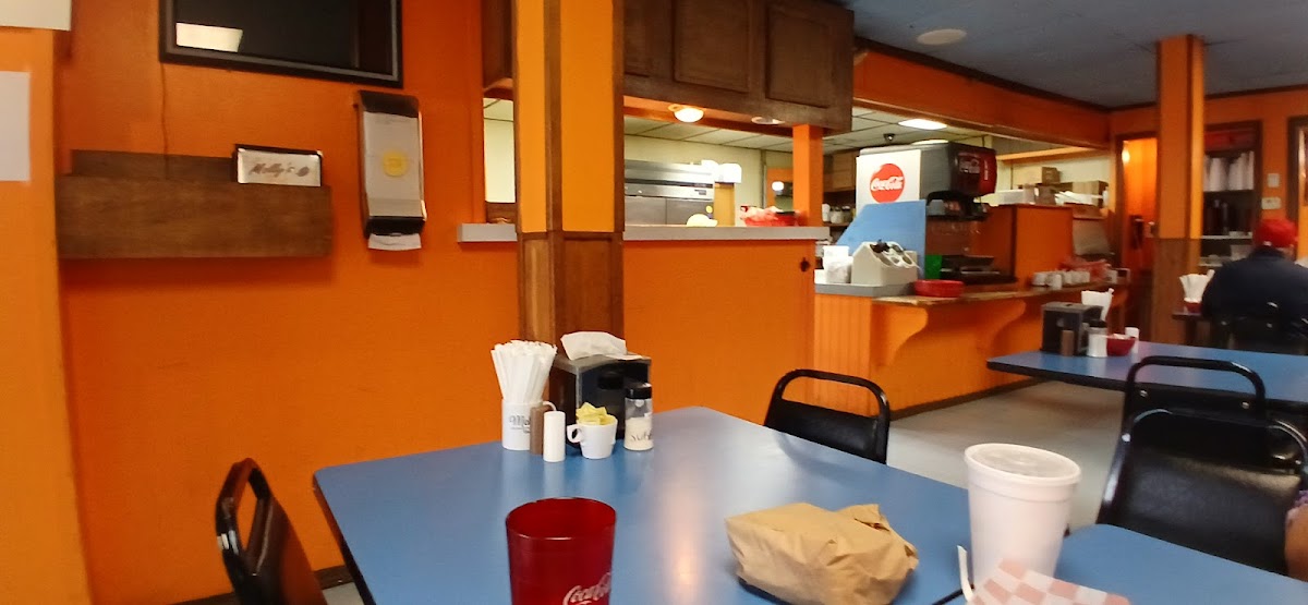 Molly's Restaurant-3