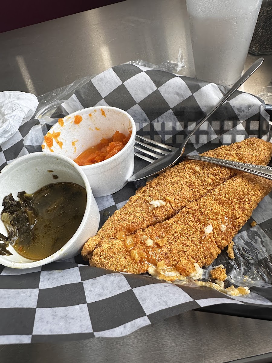Momma C's Soul Food Kitchen-9
