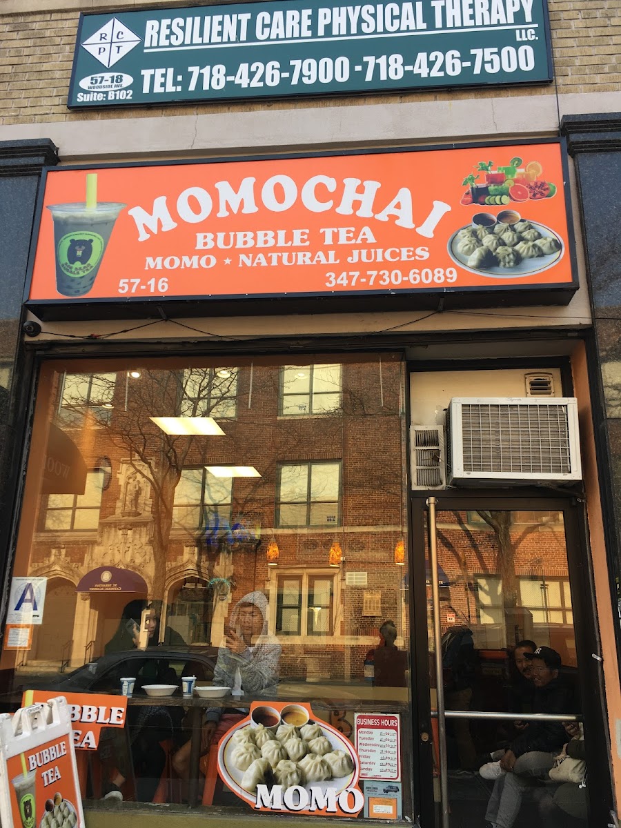 Momochai & Big Bear Bubble Tea