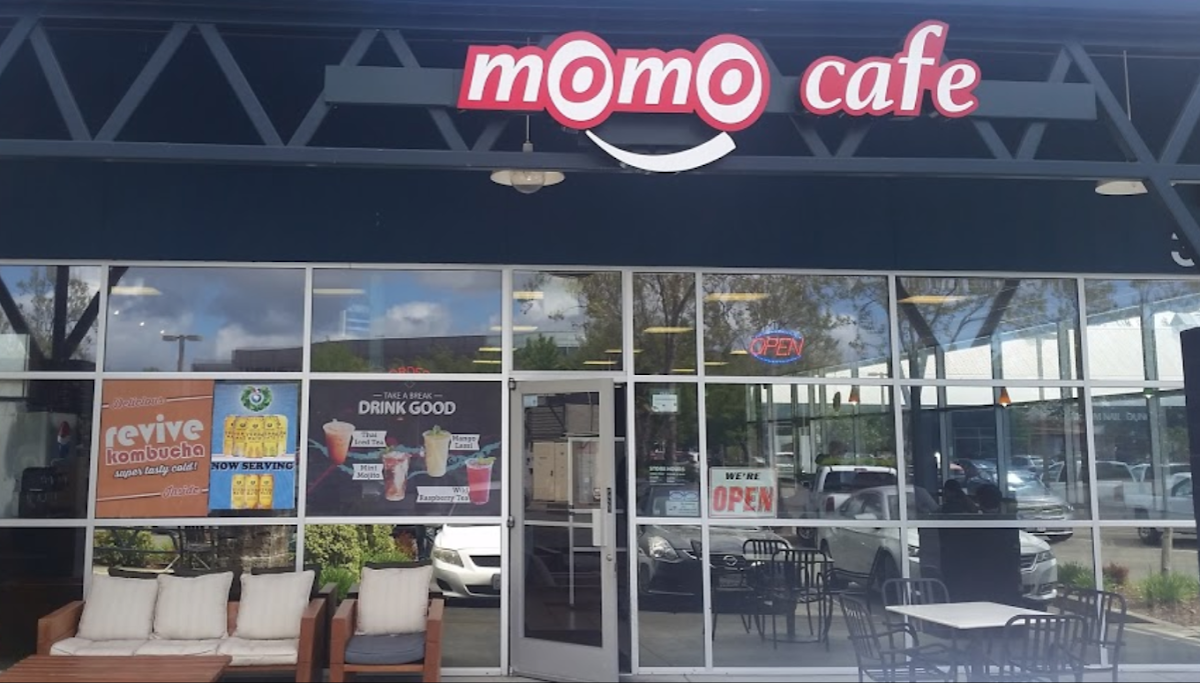 Momo's