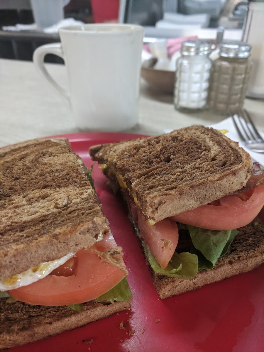 Mom's Home Cafe-6