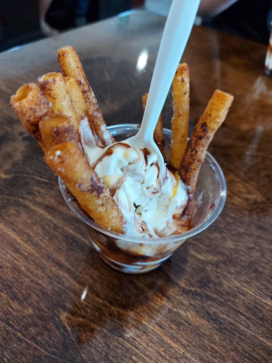 Monique's Chip Stand-9