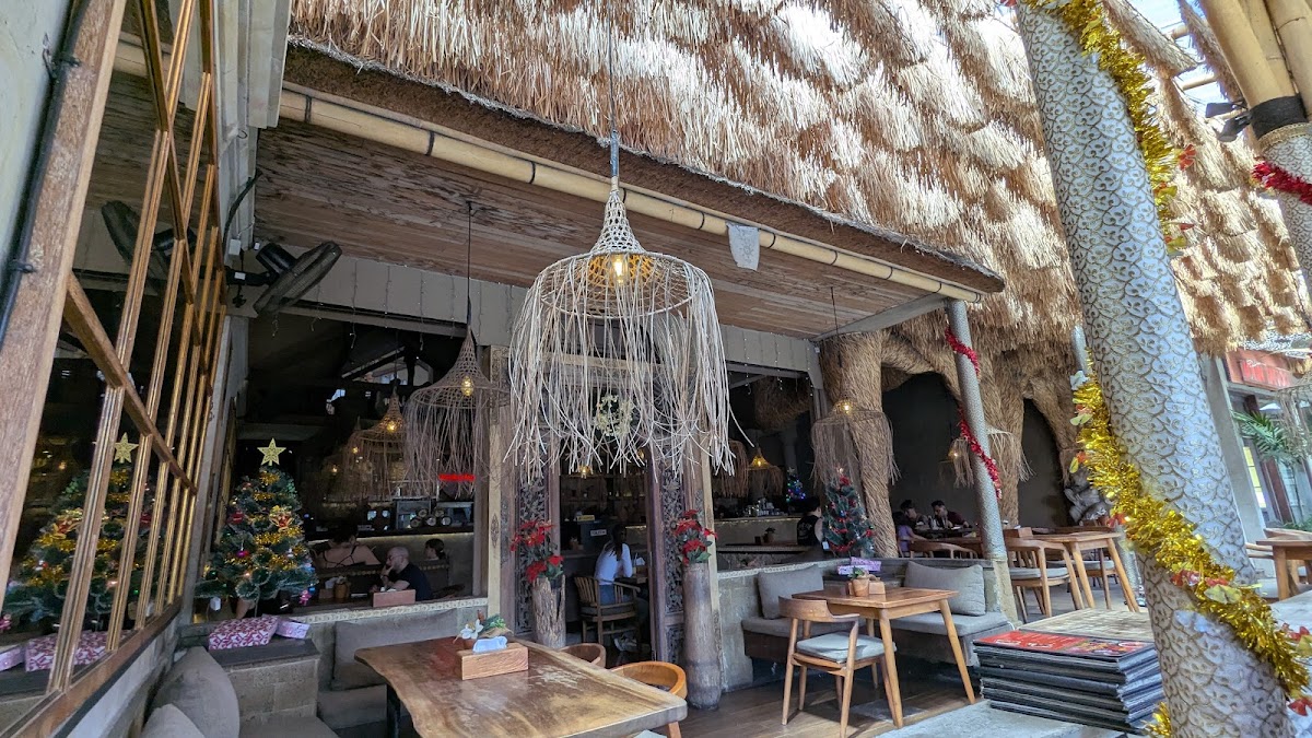 Monkey Legend Restaurant & Bar-3