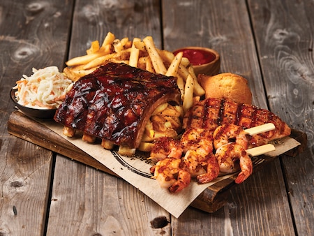 Montana’S Bbq & Bar-3