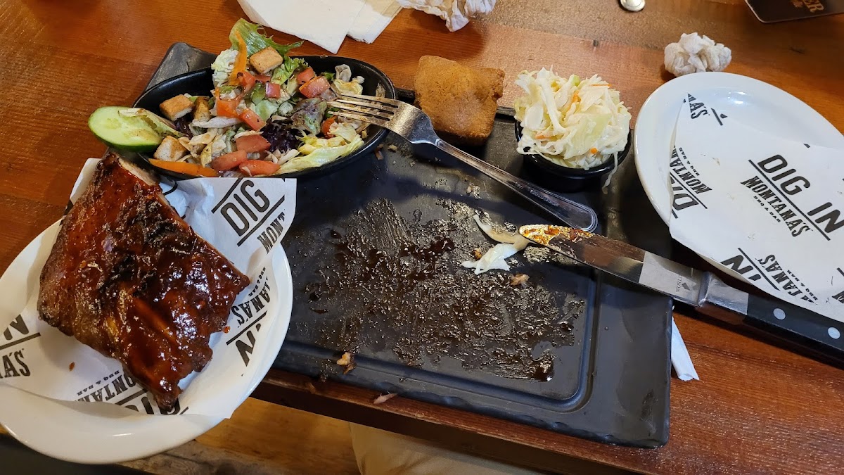 Montana’S Bbq & Bar-8