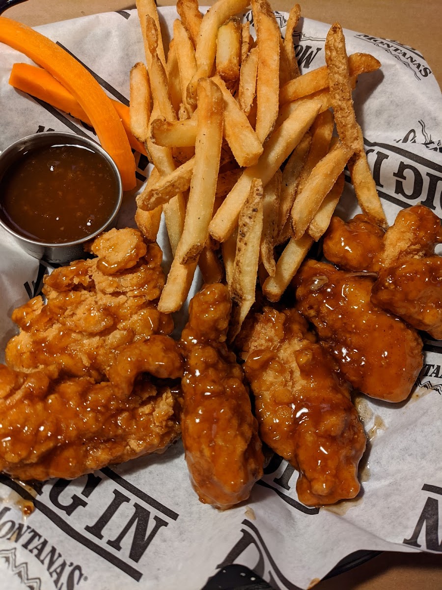 Montana’S Bbq & Bar-9