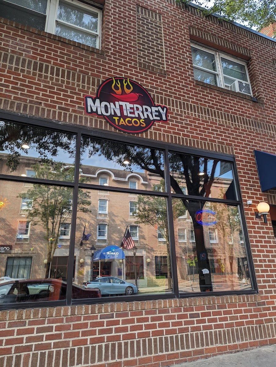 Monterrey Tacos™