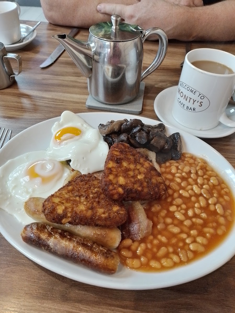 Montys Cafe-9
