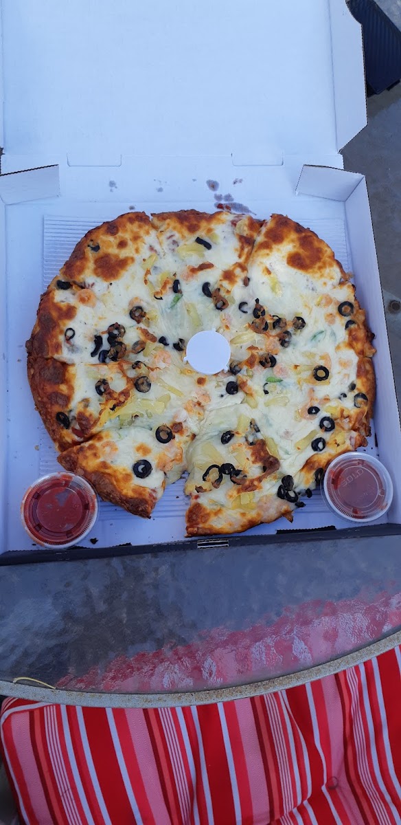 Monty's Pizza-9