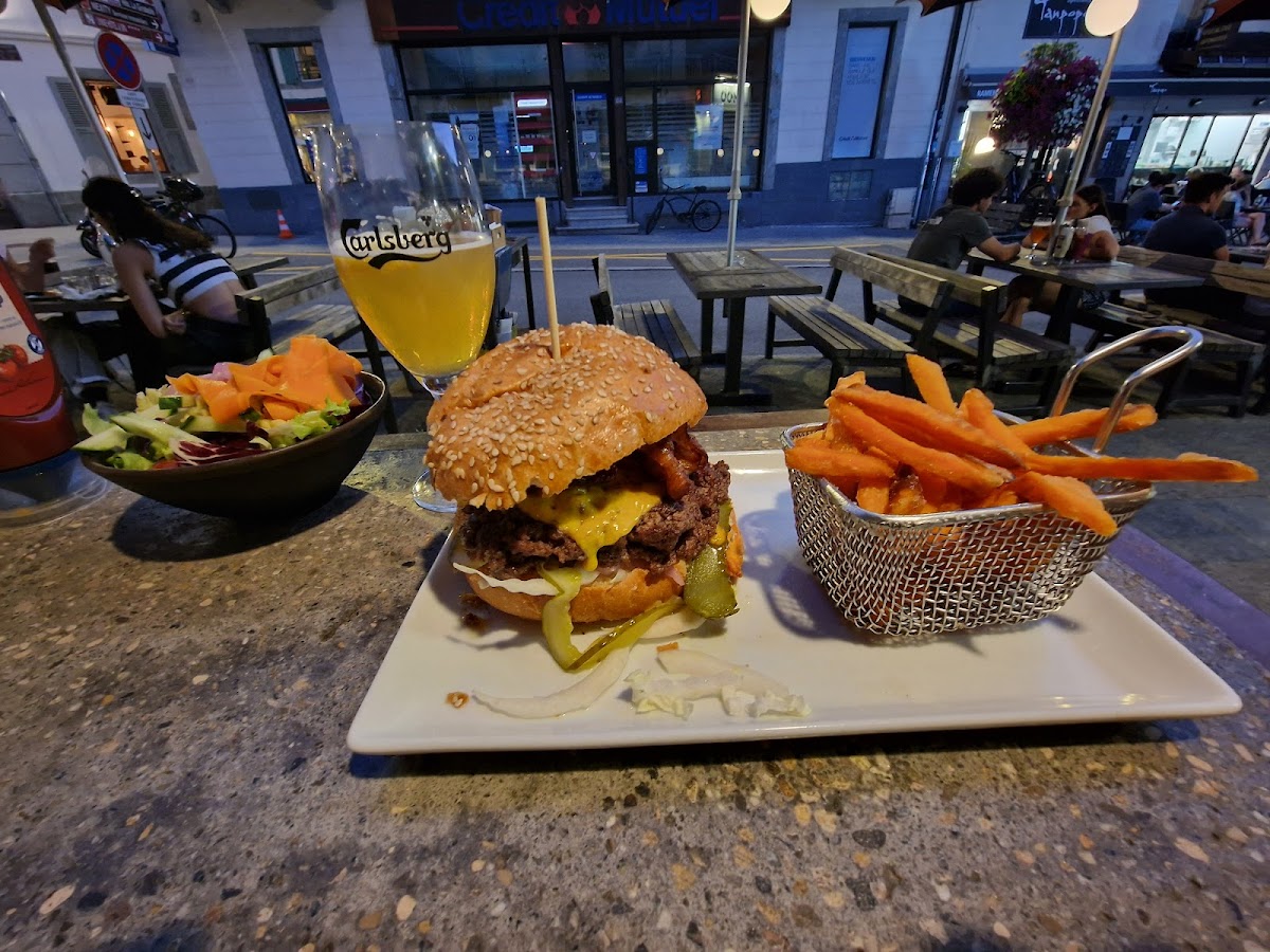 Moo Bar Cuisine-3