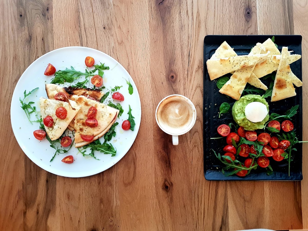 Moo Cafe & Bakery-5