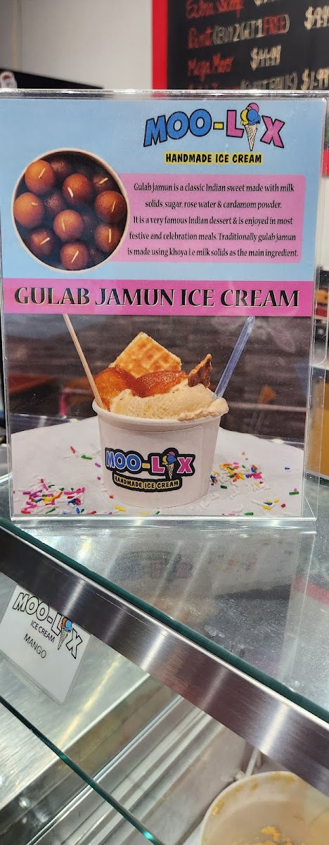 Moo-Lix Ice Cream Shop-4