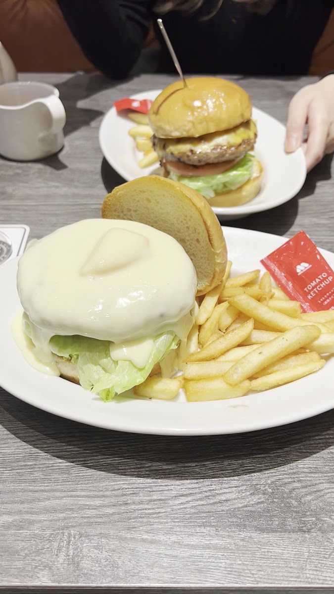 Mos Premium Sakuragicho Crossgate-2