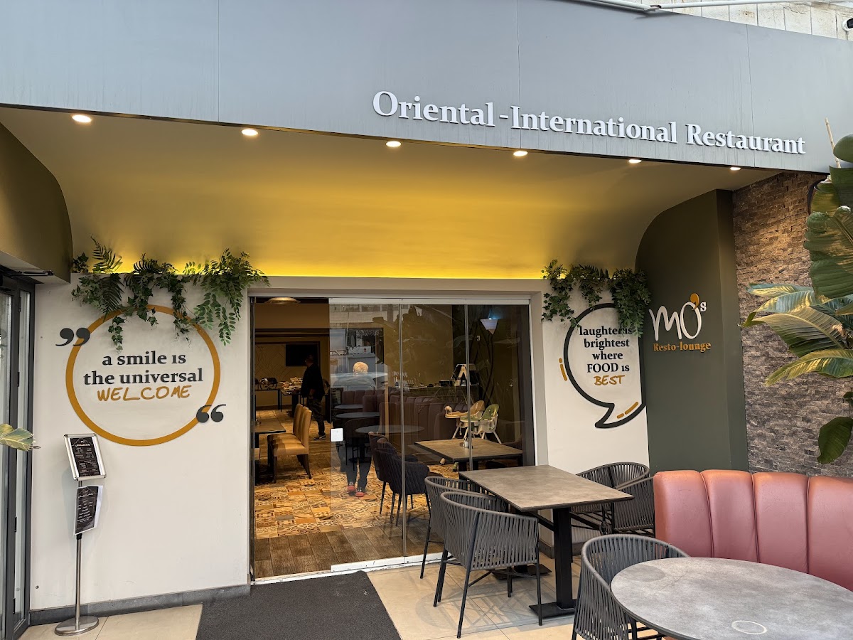Mo's Resto-Lounge
