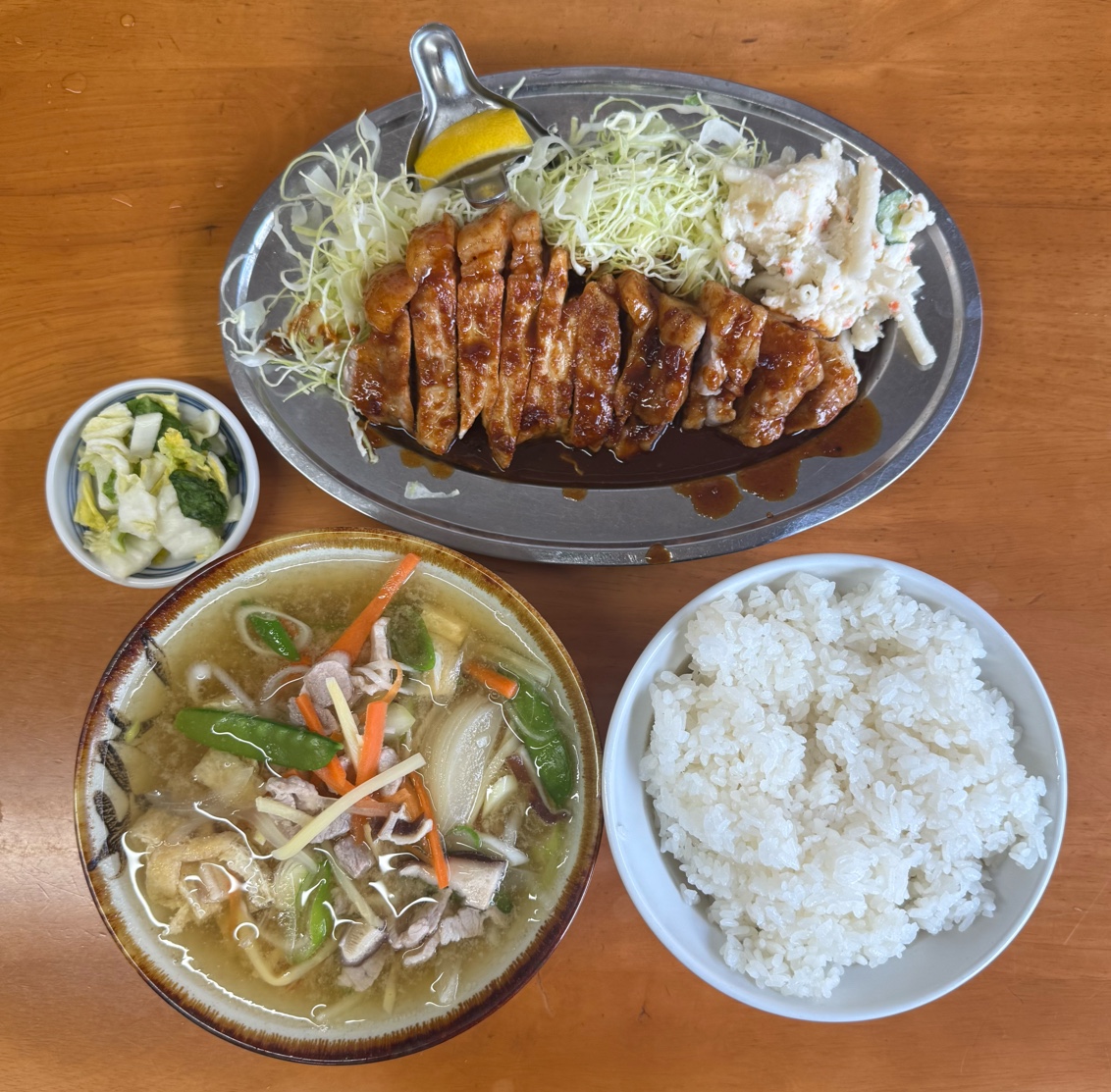 Mougi Drive-In-4