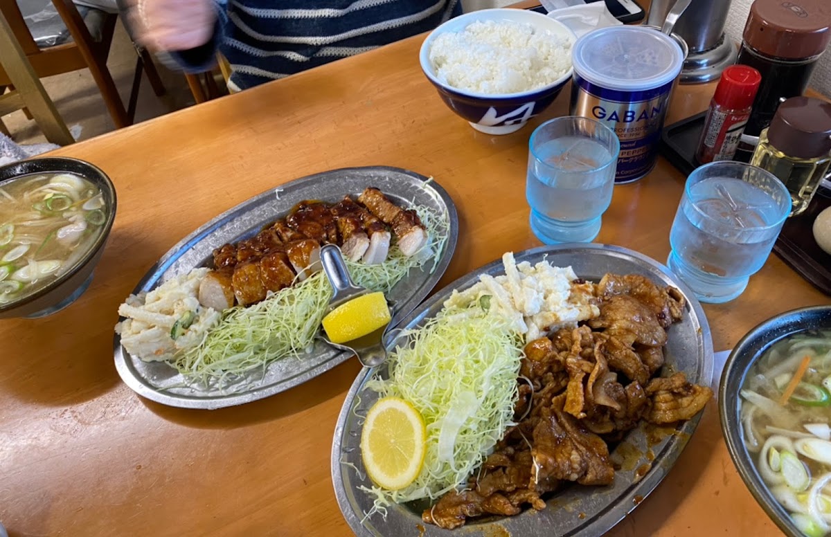 Mougi Drive-In-5
