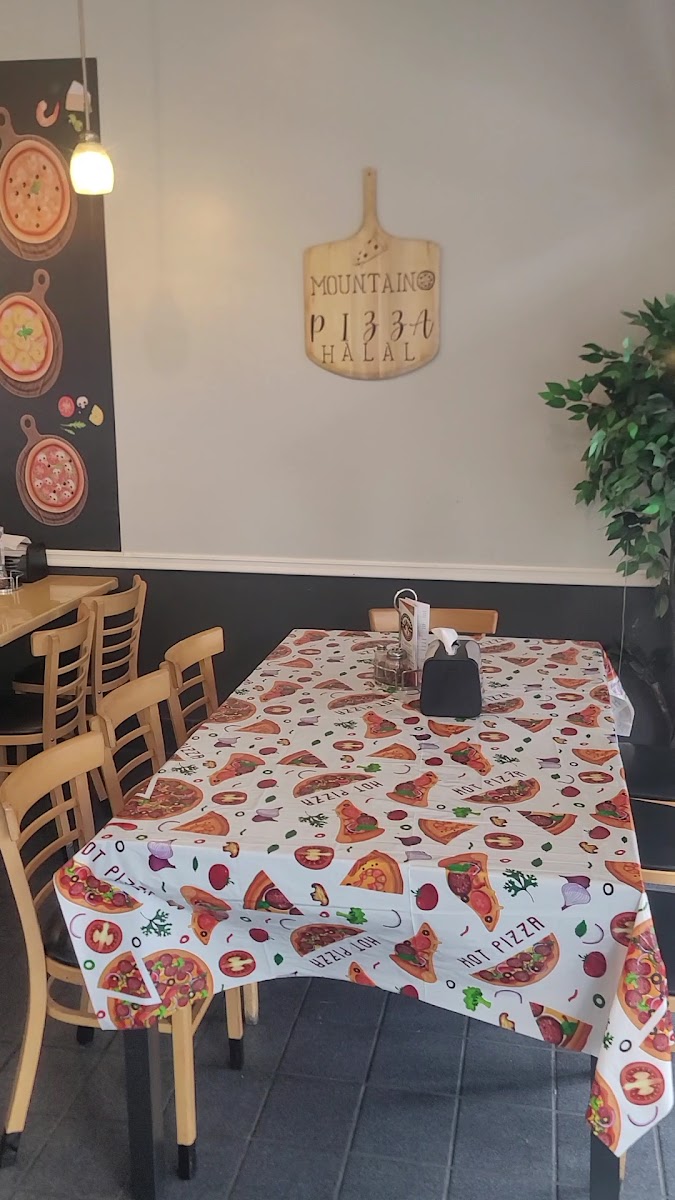 Mountain Pizza Halal