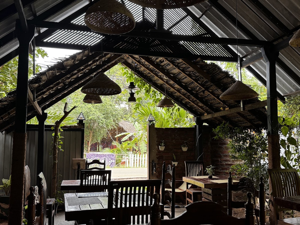 Mr Caffeine Cafe & Restaurant-3