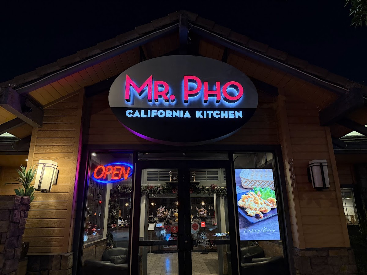 Mr. Pho - California Kitchen & Bar