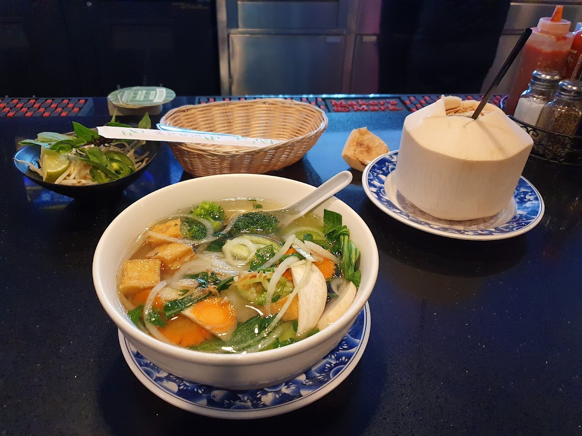 Mr. Pho - California Kitchen & Bar-8