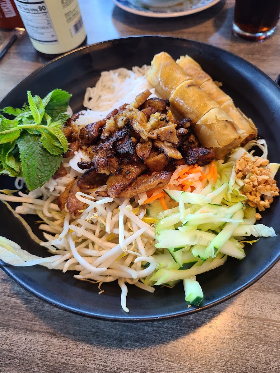 Mr. Pho - California Kitchen & Bar-9