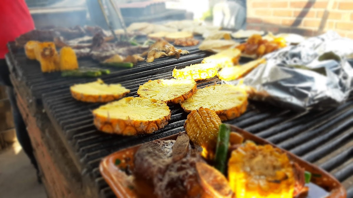 Mr. Ribs Bbq-3