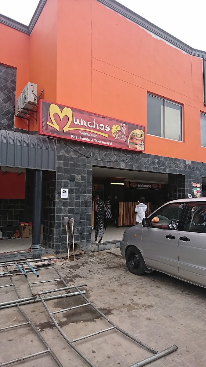 Munchos Chicken Grill Restaurant And Take Aways