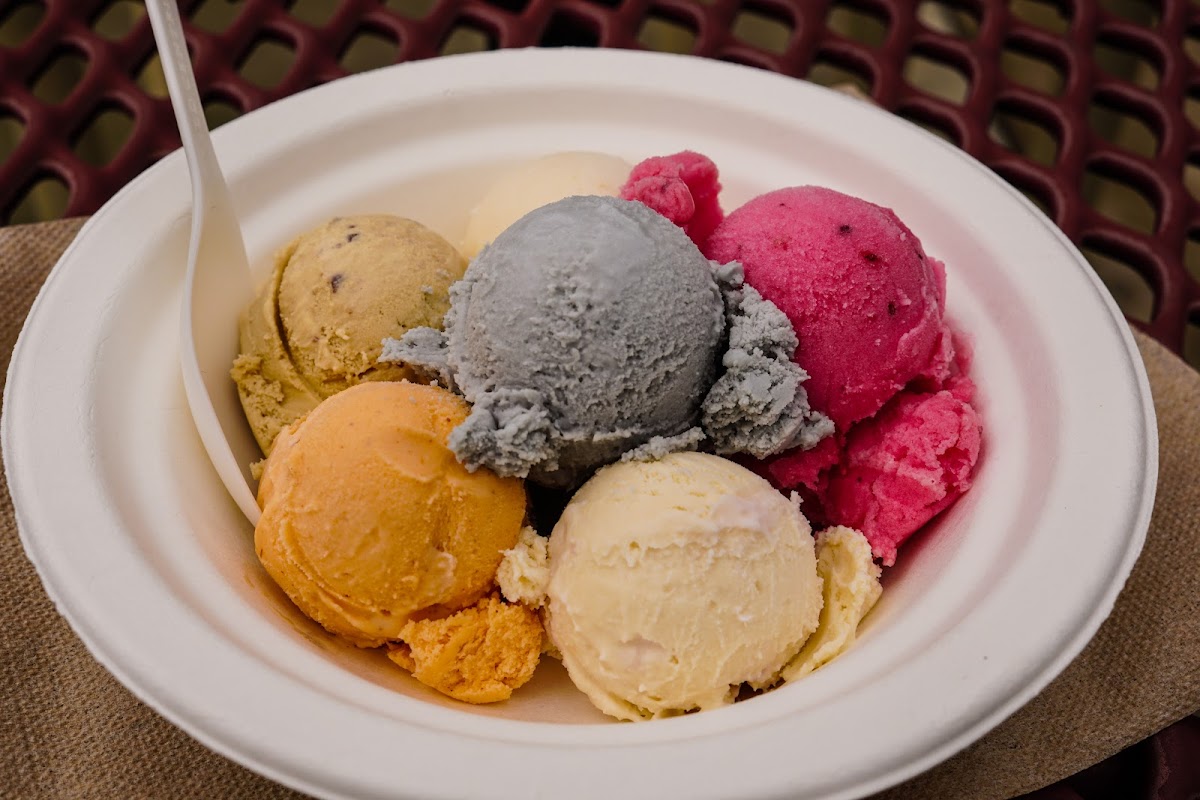 Munnerlyn's Ice Creamery-5