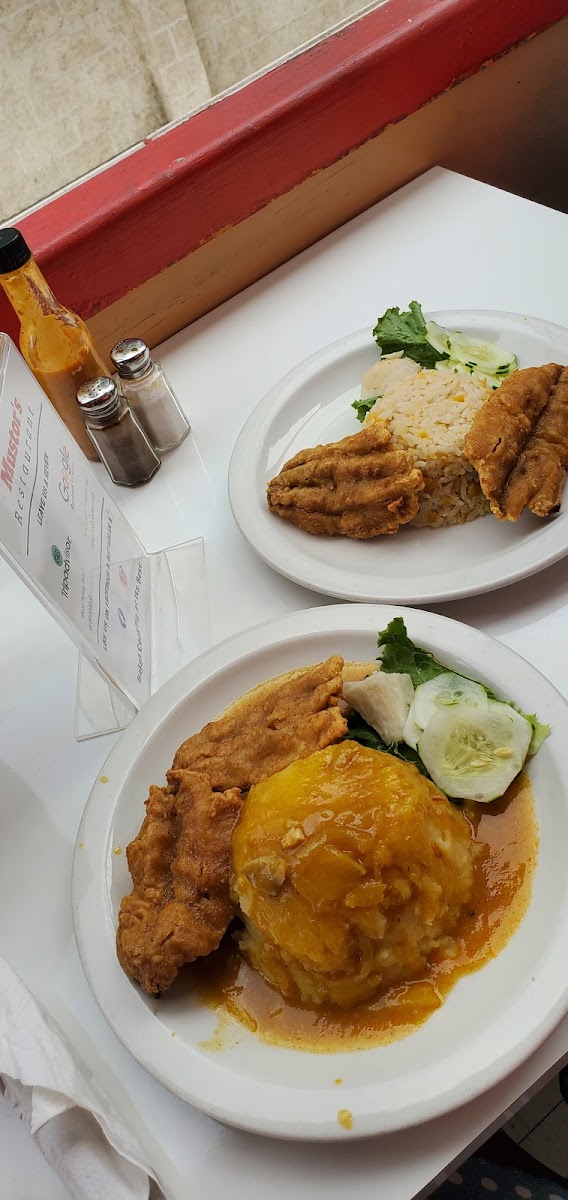 Mustor's Restaurant-10