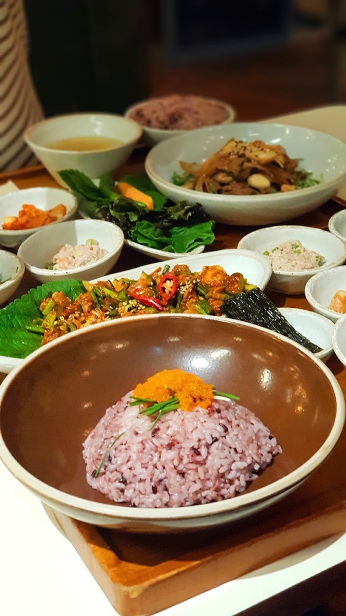 Muwol Table, Gangnam Express Terminal-10