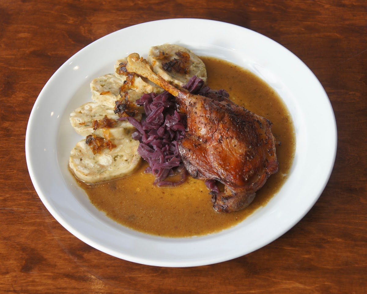 Múzická Kavárna A Restaurace La Boema Radnice-2