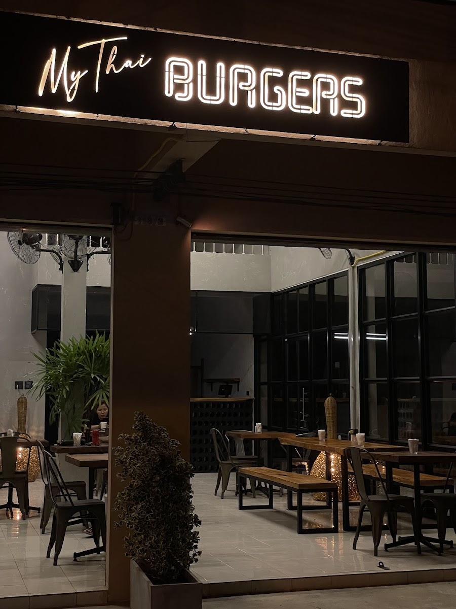 Mythai Burgers Thong Sala