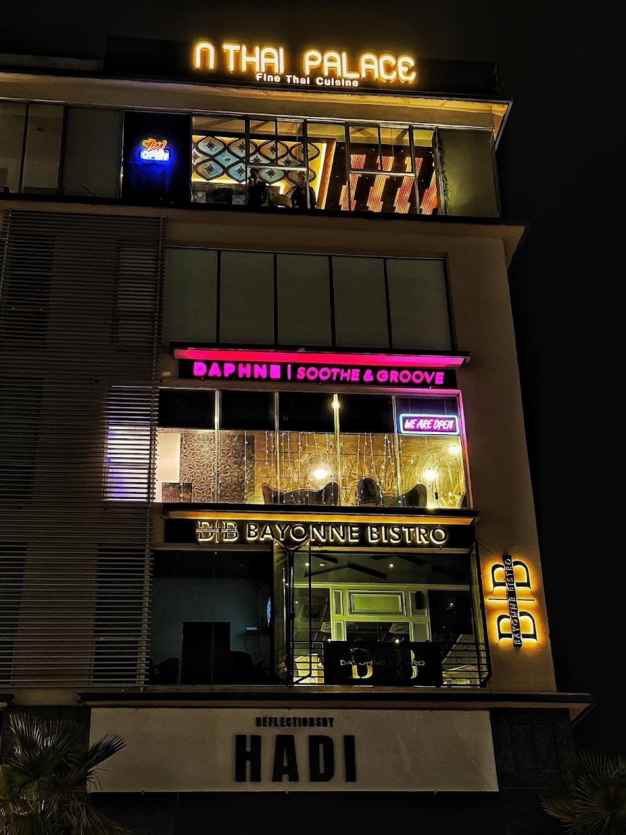 N Thai Palace