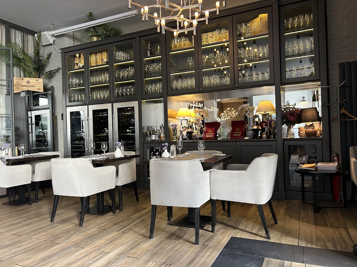 N31 Restaurant & Bar-3