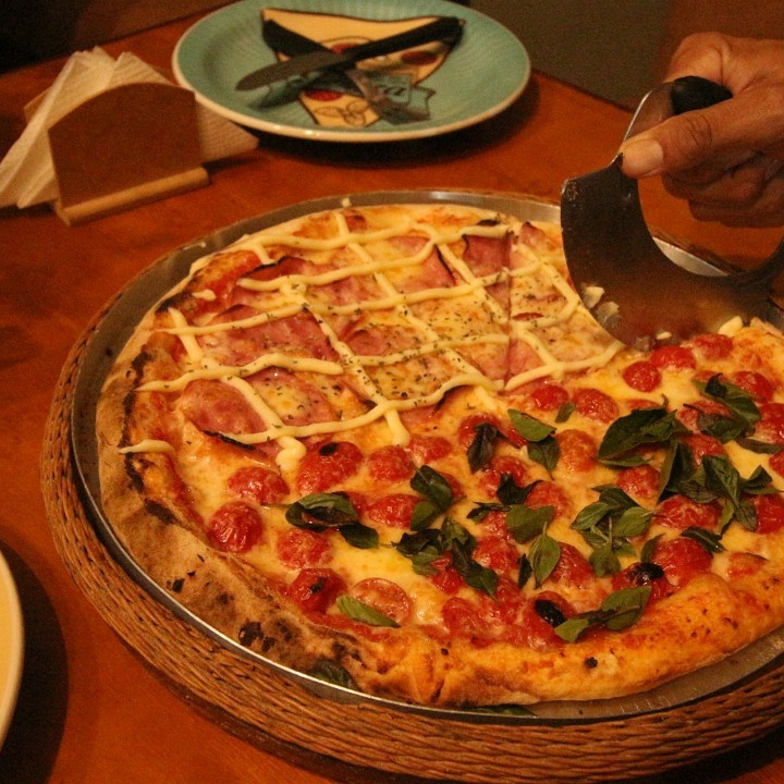 Na Vila Pizzas Artesanais-6