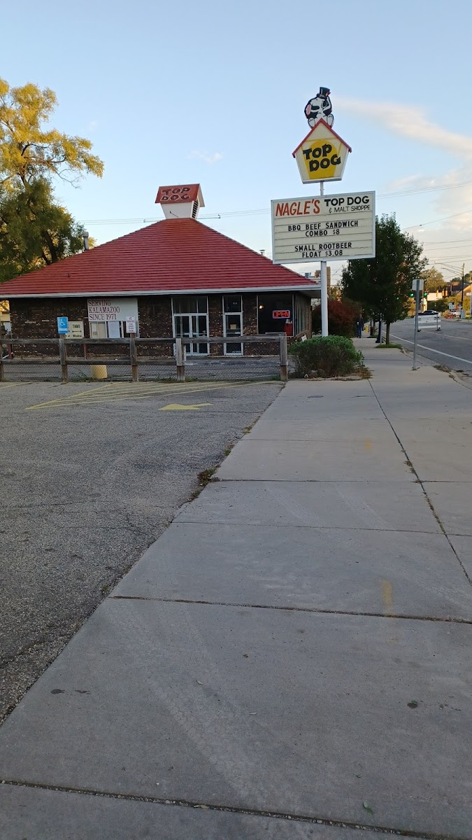 Nagle's Top Dog & Malt Shoppe-4