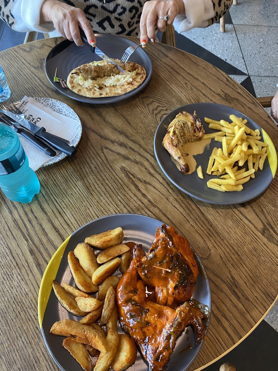 Nando's Canterbury Crossing-5