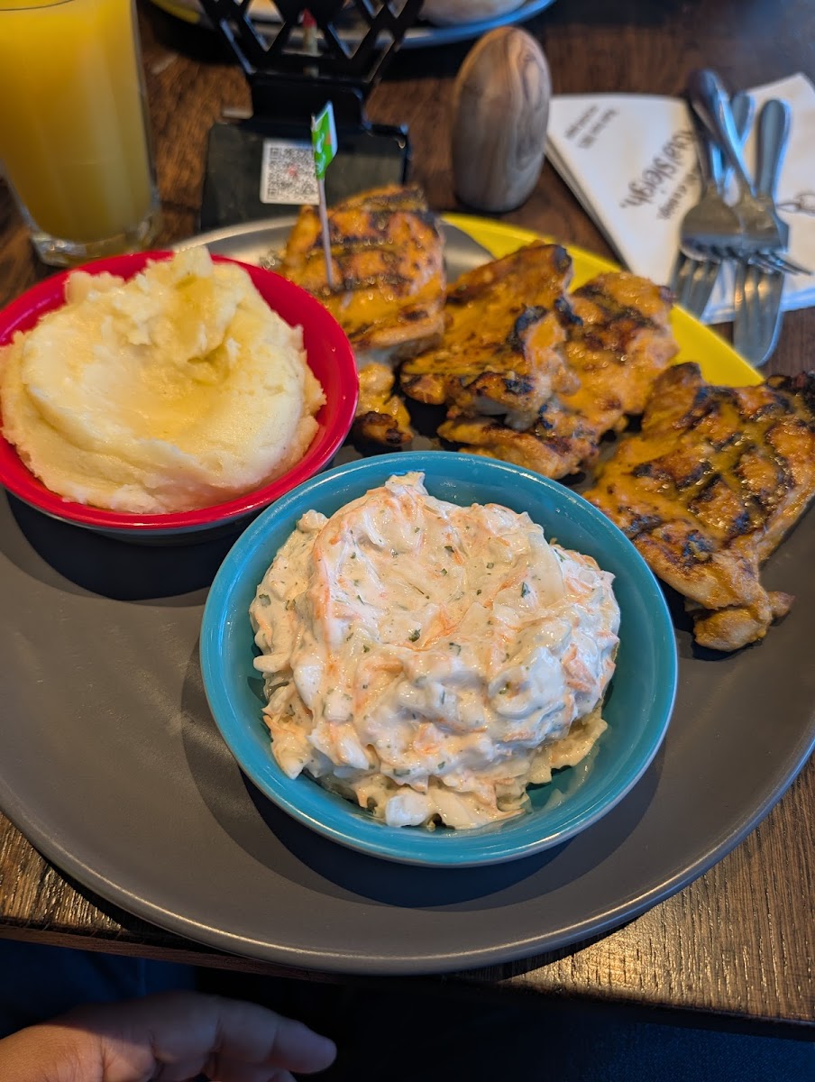 Nando's Cheshunt Retail Park-3