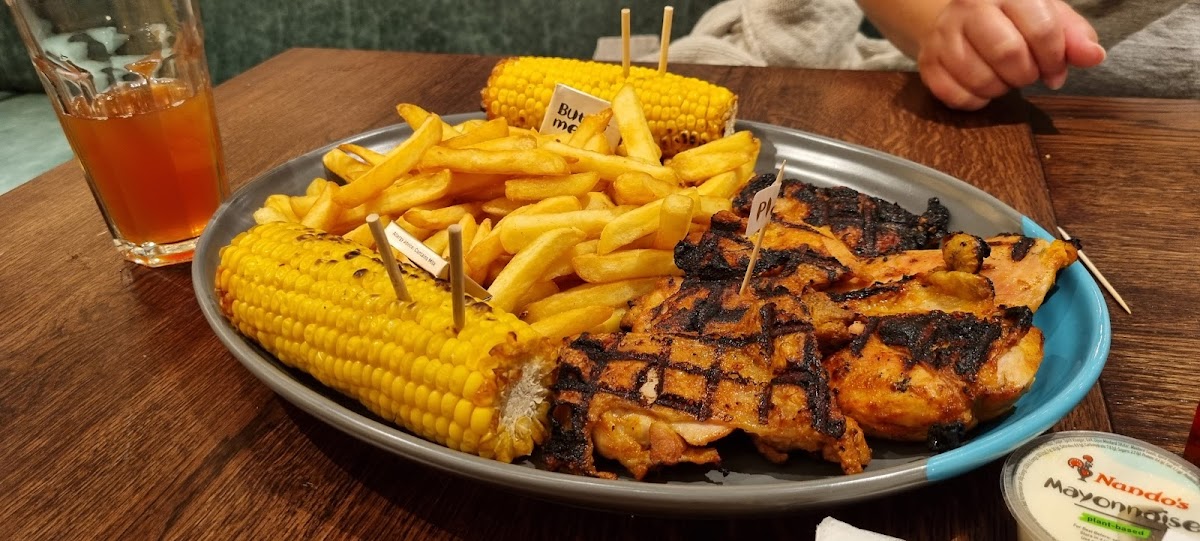 Nando's Cheshunt Retail Park-9