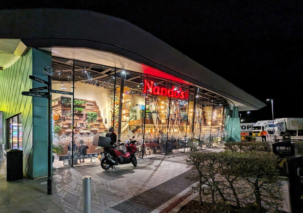 Nando's Cobham Services