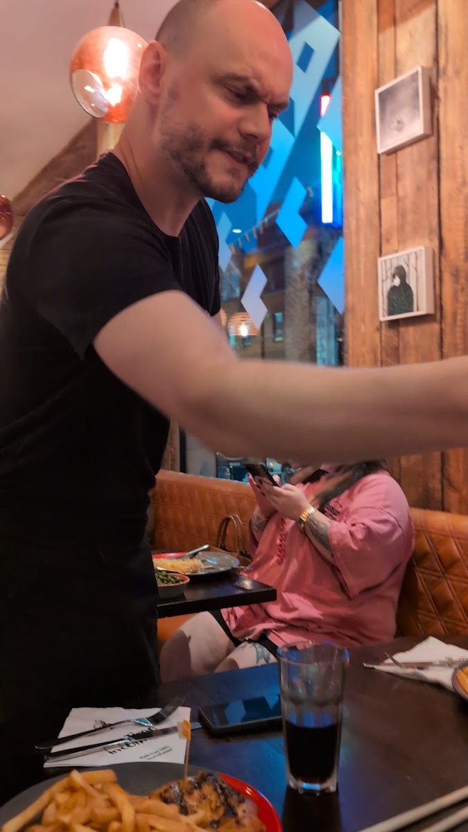 Nando's Leeds - Trinity-2