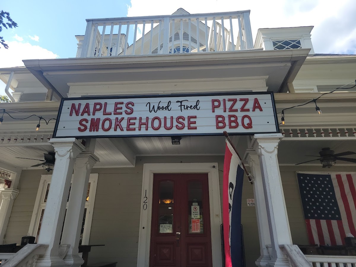 Naples Wood Fired Pizza & Smokehouse Bbq-4