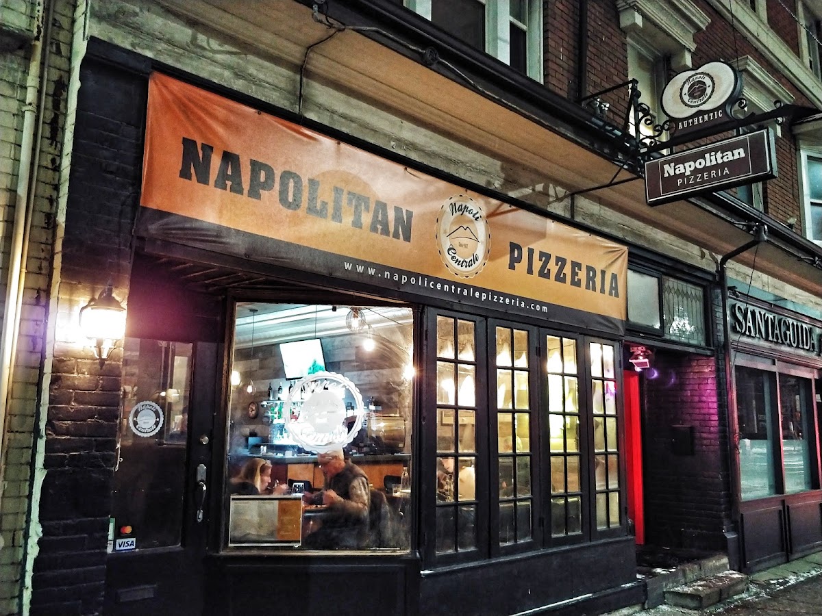 Napoli Centrale Pizzeria
