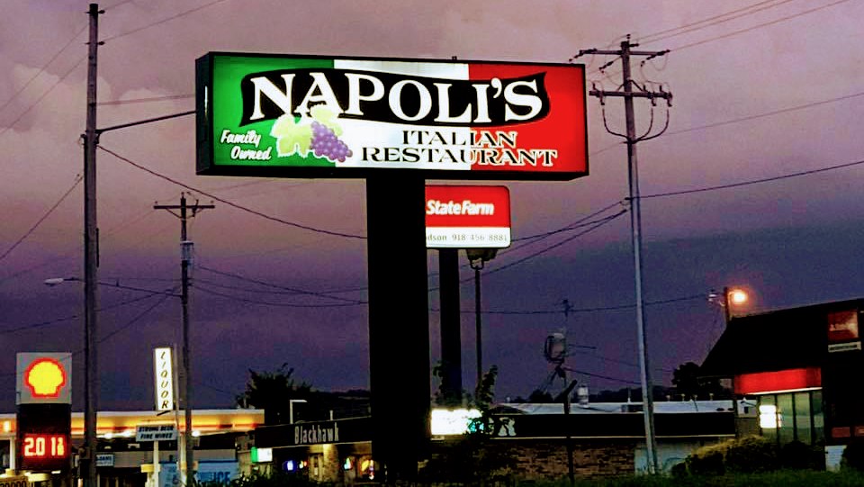 Napolis Italian Restaurant-3