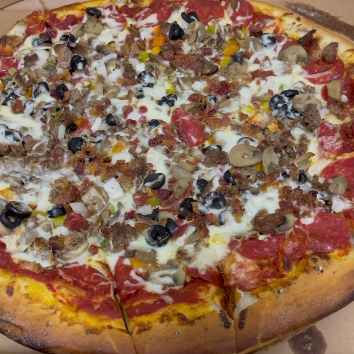 Napolis Pizza Cuisine-2