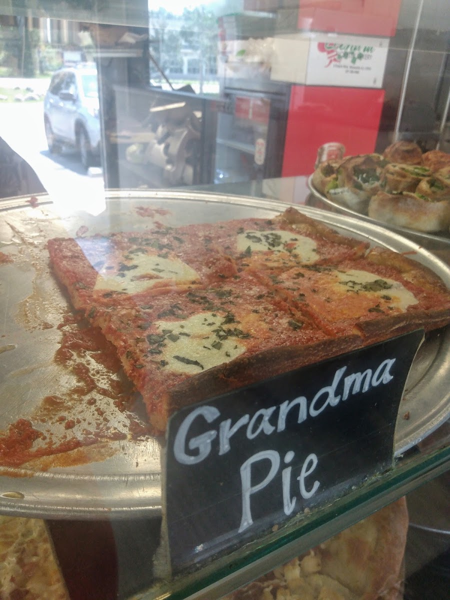 Napoli's Pizzeria-5