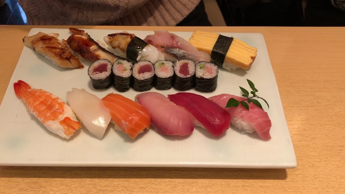 Nawa Sushi-2