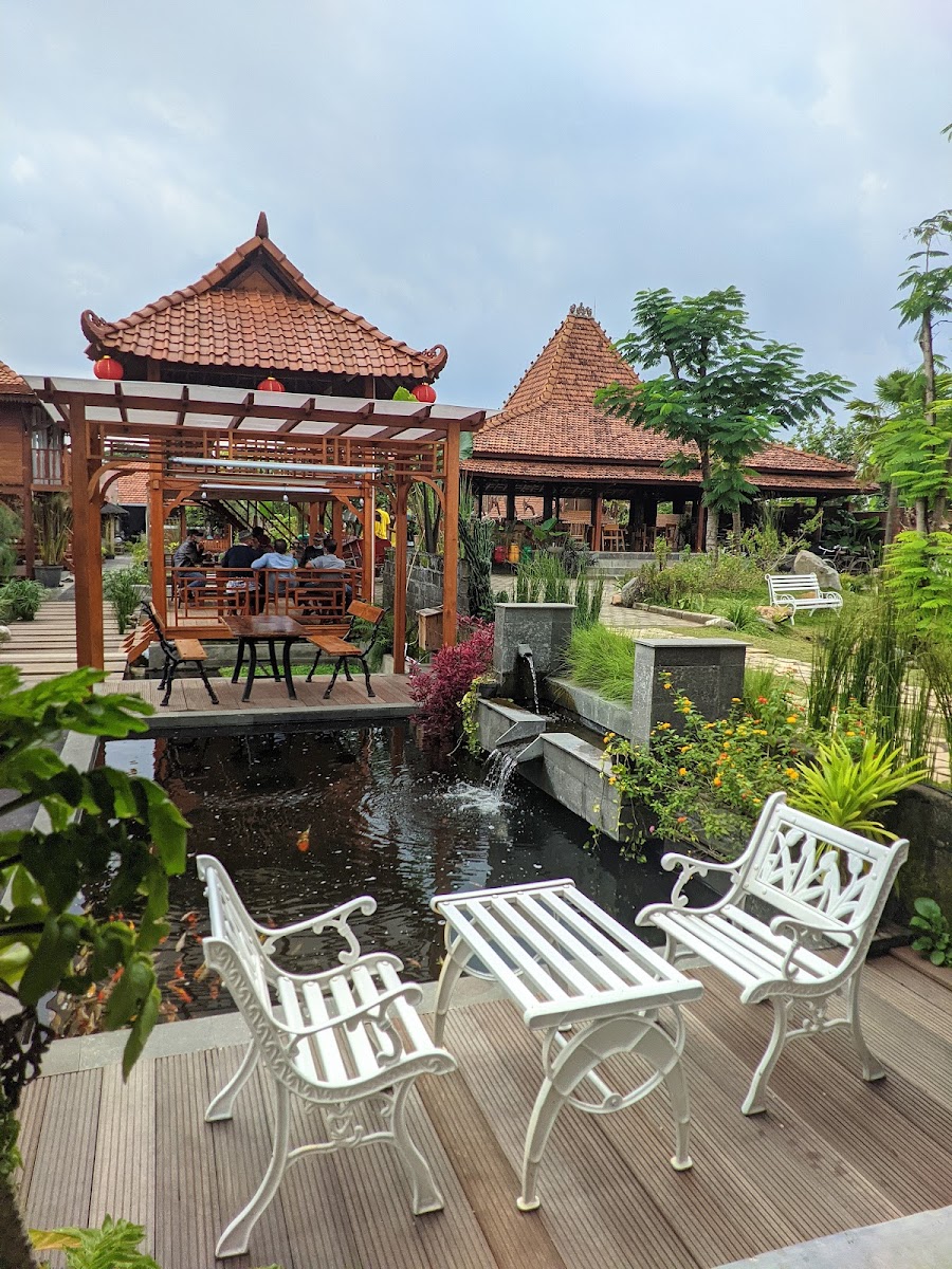 Ndalem Njanti Garden Resto